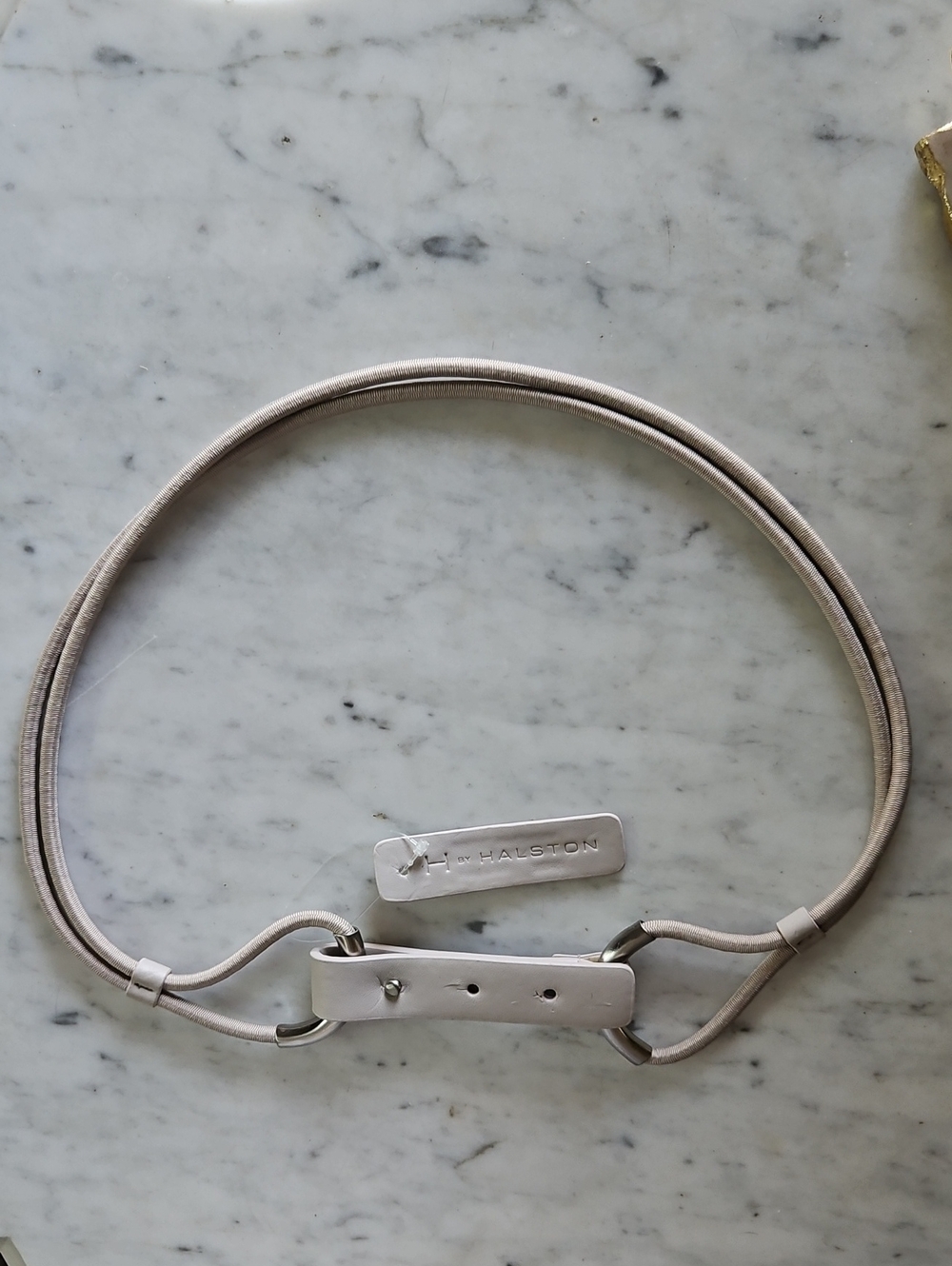 H by HALSTON Beige/Silver Vegan Elasti Belt      XS/S  NWT